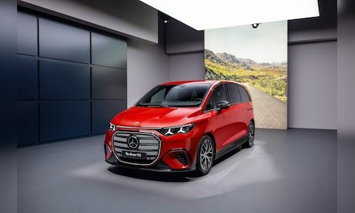 मर्सिडीज-बेंज ने 700 किमी रेंज वाली वीएलई इलेक्ट्रिक वैन का अनावरण किया, जिसमें 8 यात्रियों तक की सीटें हैं