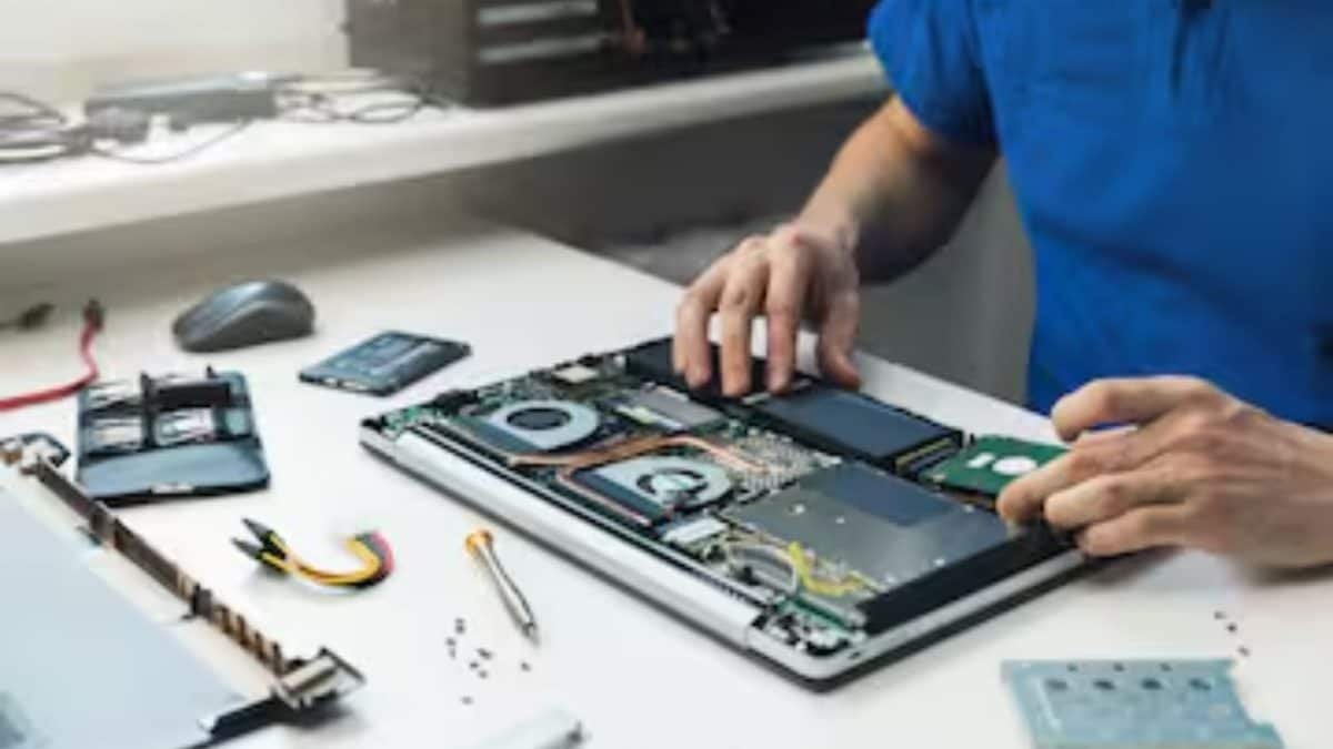 No need to throw away a 5 year old hanging laptop in the junk! New will be made only for ₹2000