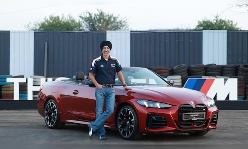 BMW M440i कन्वर्टिबल भारत में लॉन्च, ऑल-व्हील ड्राइव के साथ आयातित मॉडल
