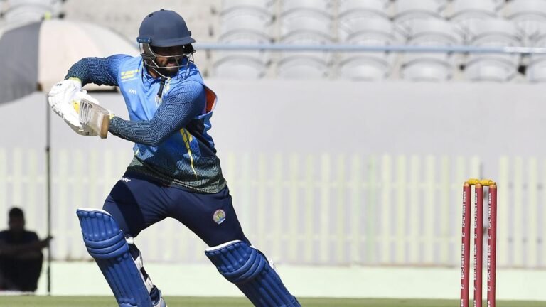 19_Vijay_Hazare_Trophy_09_01_Vadodara.jpg