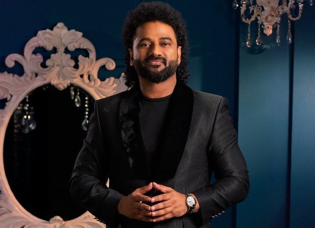 अभिनय की शुरुआत से पहले रॉकस्टार डीएसपी अपनी जड़ों की ओर लौटे येलम्मा, वेदुरपका के येलम्मा जथारा में भाग लिया: बॉलीवुड समाचार