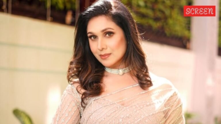 Meenakshi-Seshadri.jpg