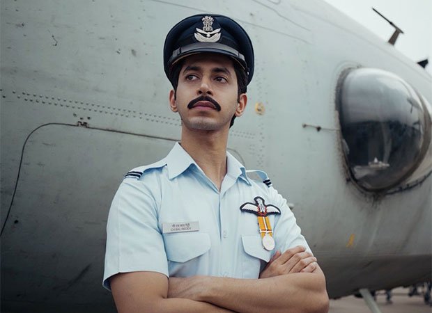 मिहिर आहूजा ने नेटफ्लिक्स के ऑपरेशन सफेद सागर से वायु सेना पायलट के रूप में पहली झलक साझा की: बॉलीवुड समाचार