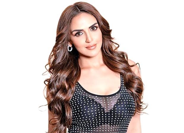 तलाक के बाद प्यार की कमी के बारे में खुलकर बोलीं ईशा देओल; कहते हैं, “मैं इस समय गायब हूं, मुझे रोमांटिक होना पसंद है”: बॉलीवुड समाचार