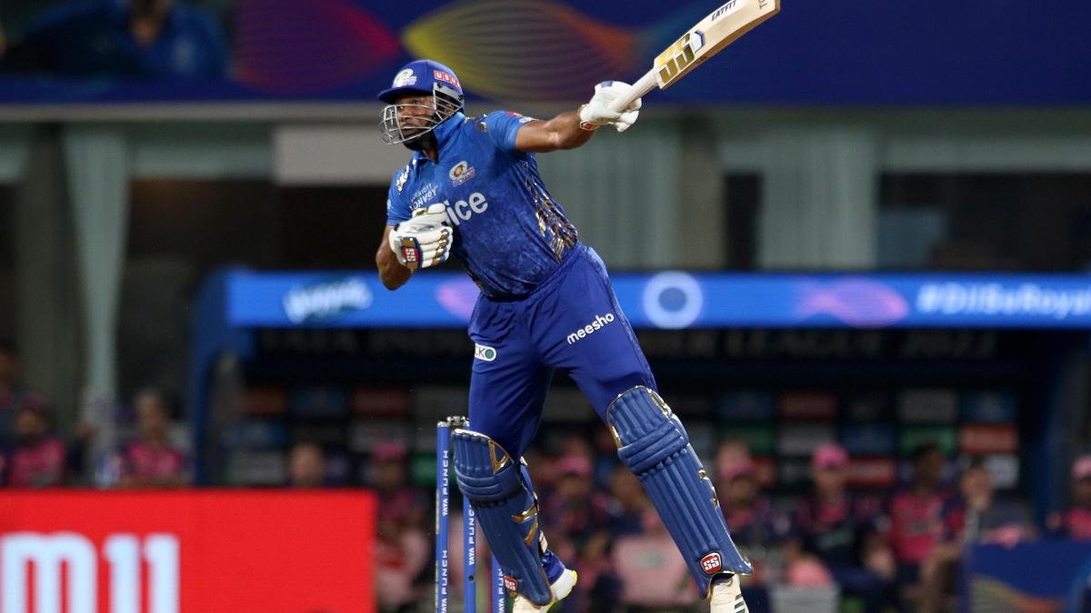 Kieron Pollard overtakes Chris Gayle to become highest run-scorer in T20s
