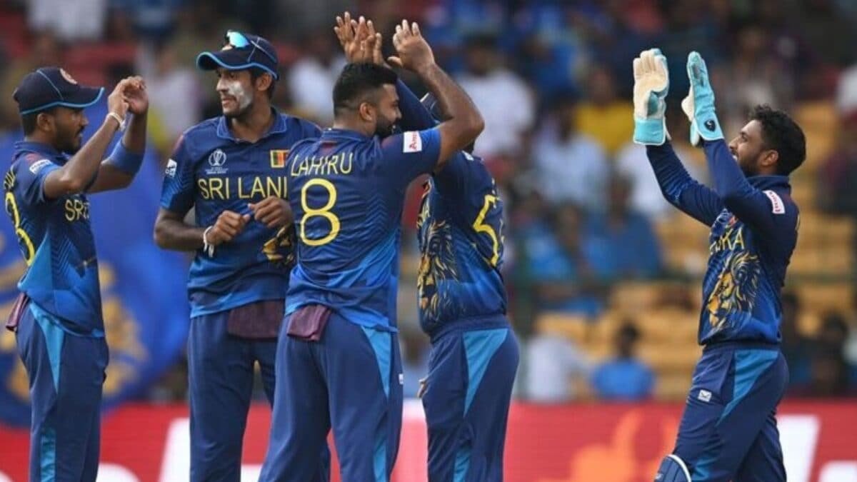 SL vs WI 1st ODI: कप्तान की फिफ्टी के बाद दुष्मंता चमीरा का कहर, वेस्टइंडीज को श्रीलंका घर में घुसकर मारा
