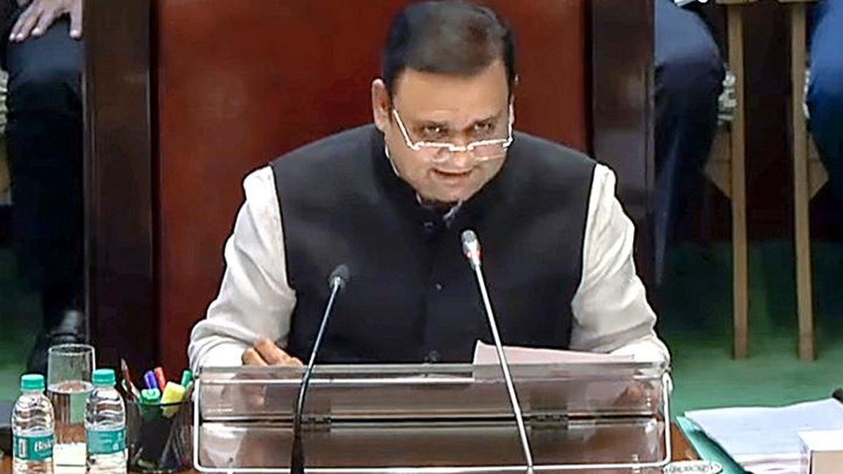 महाराष्ट्र विधानसभा: विपक्ष ने मुंबई लोकल ट्रेन हत्याकांड का मुद्दा उठाया; स्पीकर ने सरकार से पूछा. बयान देने के लिए