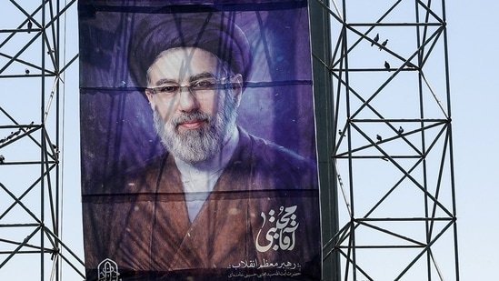 US-Iran war LIVE: Both parties to ‘halt strikes’ and meet Tuesday in Qatar over Hormuz reopening
