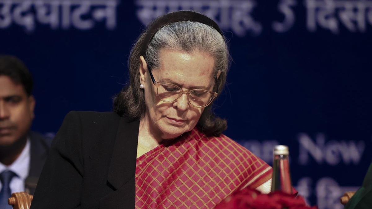 गाजा नरसंहार पर मोदी सरकार की चुप्पी पर सोनिया गांधी ने साधा निशाना