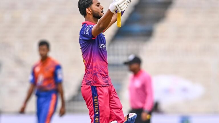 Servotech20Siliguri20Strikers20Karan20Lal20celebrating20his2014520run20knock20against20Ad.jpeg