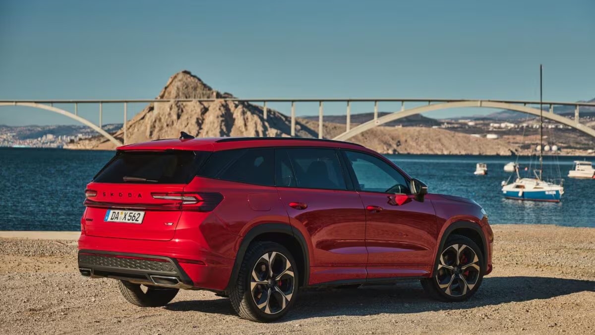 Skoda Kodiaq RS India Launch: Booking starts from June 22, performance SUV will come with 265PS power and AWD