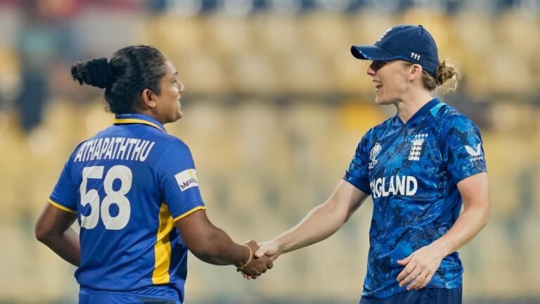 Sri_Lanka_Womens_Cricket_WCup_28889.jpg