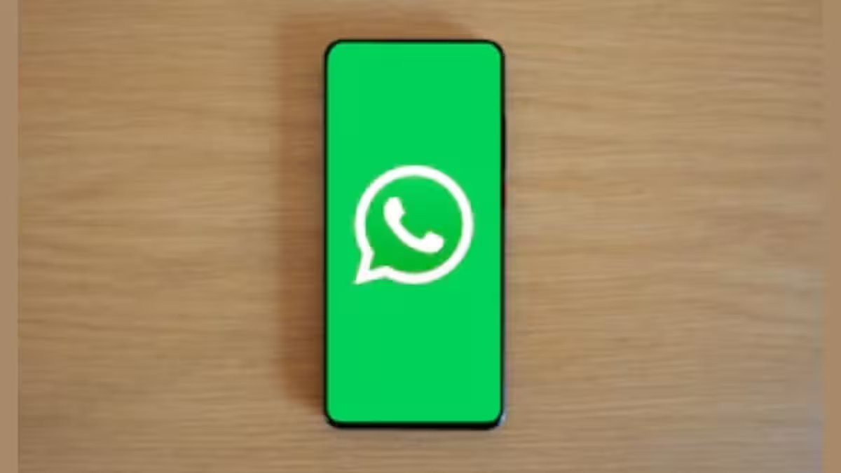 You will be able to send private messages on WhatsApp, it will disappear after reading once, Spoiler Messages feature will also come soon