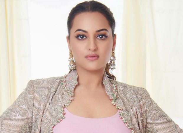 सामग्री निर्माण के बारे में खुलकर बोलीं सोनाक्षी सिन्हा; कहते हैं, “मैं इसे अपनी आय का मुख्य स्रोत नहीं बना रहा हूं”: बॉलीवुड समाचार