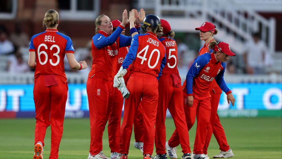Women’s T20 World Cup: जीत का चौका लगाकर इंग्लैंड पहुंचा सेमीफाइनल में, वेस्टइंडीज को मिली पहली हार