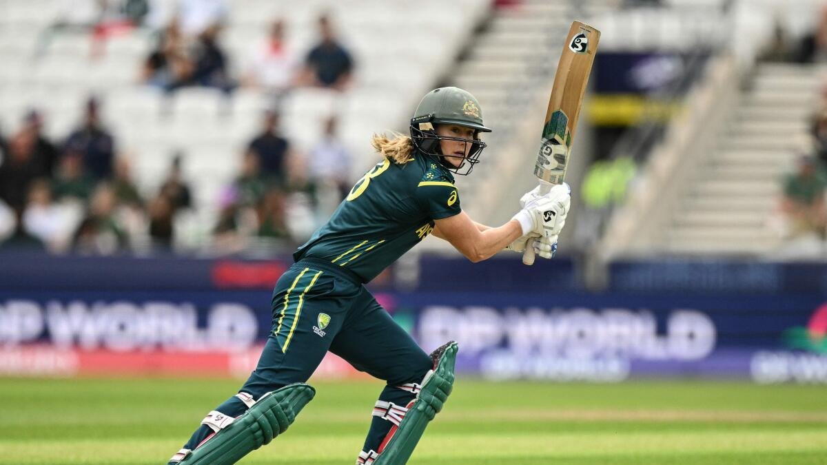 AUS-W vs PAK-W LIVE score, Women’s T20 World Cup 2026: Mooney seemingly dislocates finger, Pakistan stutters in 200 chase