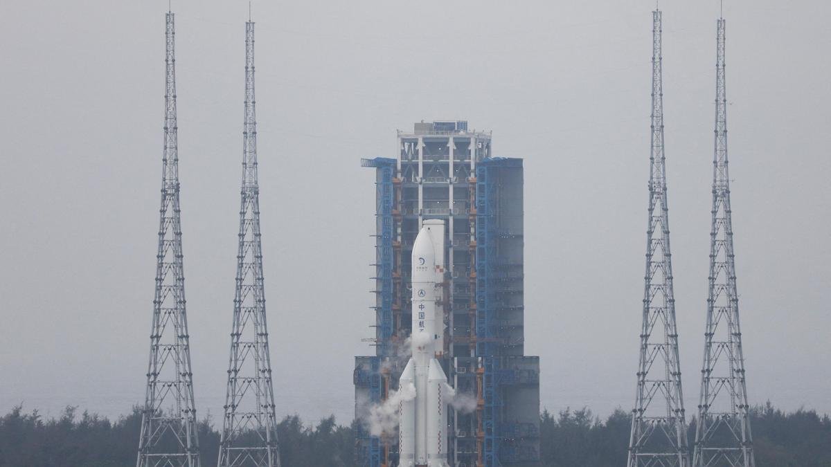 2026-04-08T230133Z_1113889316_RC2WI7ALRNZH_RTRMADP_3_SPACE-MOON-ARTEMIS-CHINA.JPG