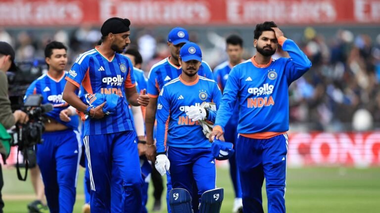 2026-07-04T171710Z_385929142_UP1EM741C0L9O_RTRMADP_3_CRICKET-T20-ENG-IND.JPG