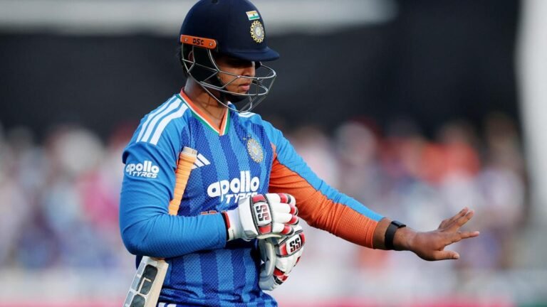 2026-07-07T184849Z_2045852952_UP1EM771G9C73_RTRMADP_3_CRICKET-T20-ENG-IND.JPG