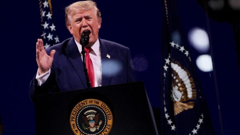 2026-07-08T100113Z_786244989_RC2G7MAEDB2U_RTRMADP_3_USA-ELECTION-TRUMP-COMMUNISM.JPG