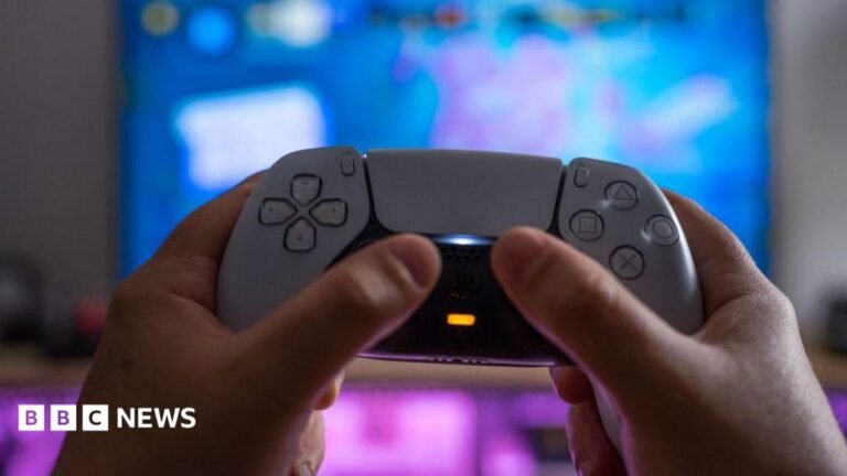 हजारों गेमर्स के खेलने में असमर्थ होने के बाद PlayStation नेटवर्क आउटेज का समाधान हो गया