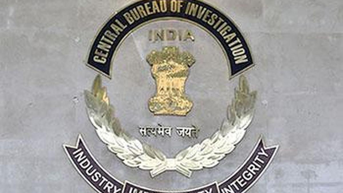 रिश्वत मामला: सीबीआई ने हरियाणा कैडर के आईपीएस अधिकारी दीपक गहलावत को गिरफ्तार किया
