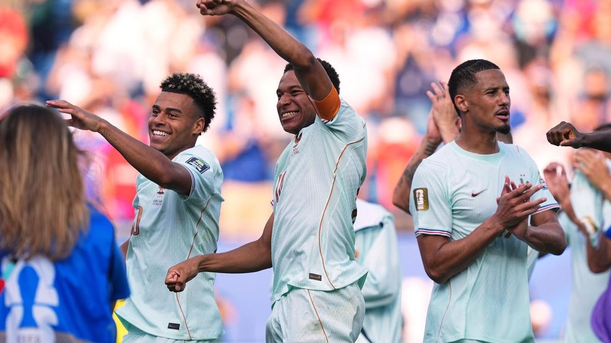 Morocco_France_WCup_Soccer_91873.jpg