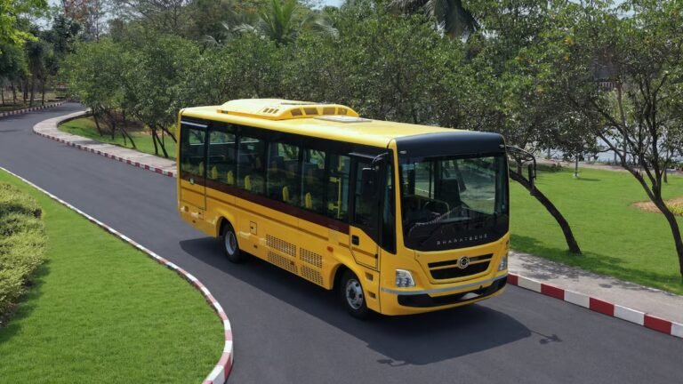 bharatbenz-bus-2026-07-5438d68b869972fe17f531ce67da8acb.jpg