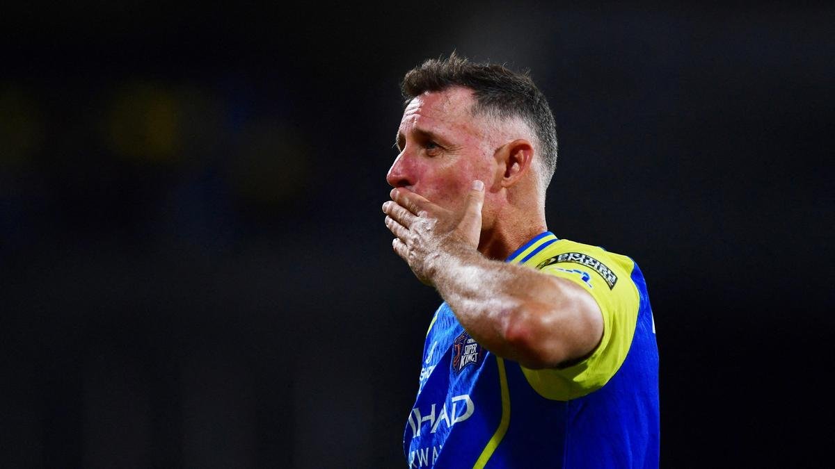 A CSK reunion at England Test camp? Hussey considers batting coach role after Fleming’s approach
