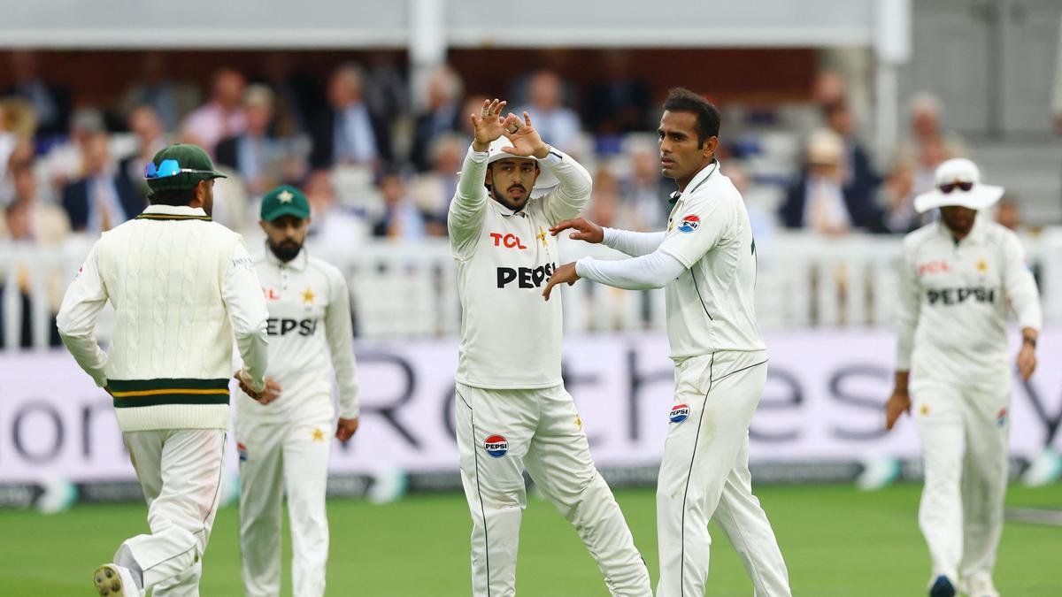 ENG vs PAK, 2nd Test Live Score: Abbas, Ali pick three each as England reaches 235/8