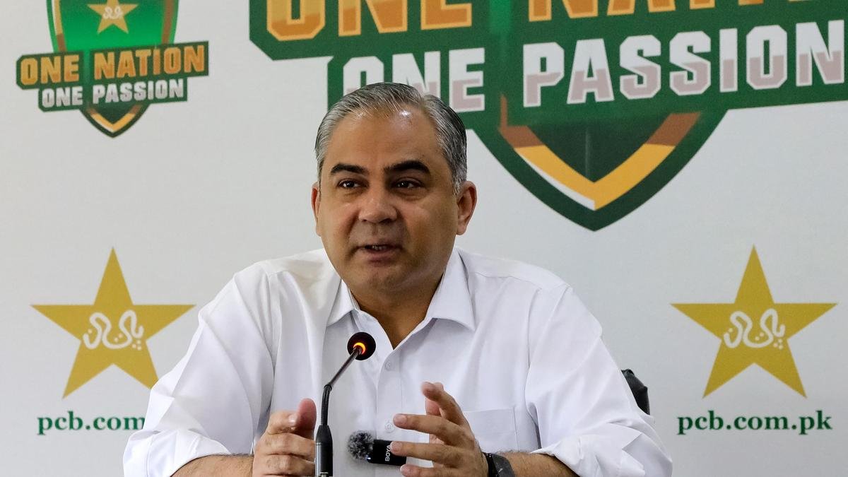 Pakistan sends home seven players, two coaches before final Test against England