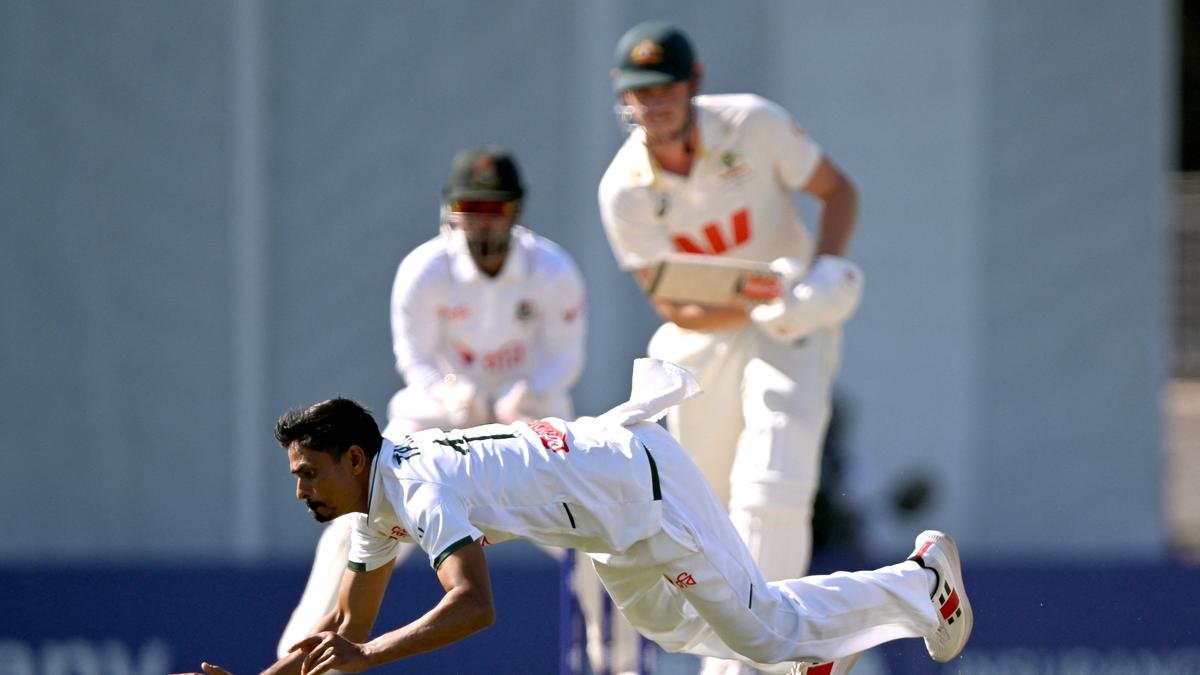 AUS vs BAN, 1st Test: Bangladesh senses famous win but Green, Smith lead Australia fightback