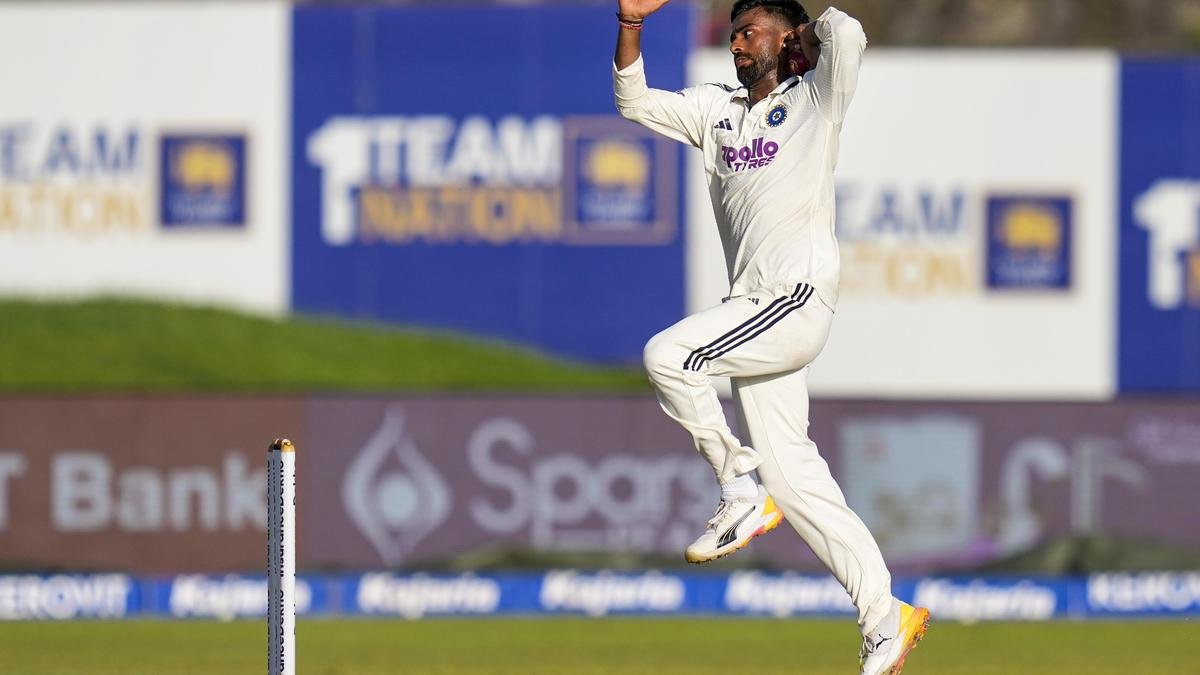 IND vs SL 1st Test Day 5, LIVE score: India needs six wickets for victory; Dinusha, Dhananjaya batting for Sri Lanka