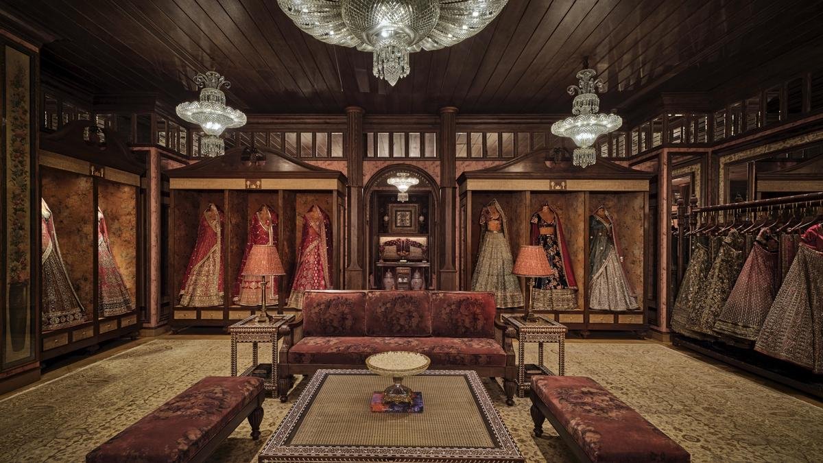 Sabyasachi saw a sarcophagus and made a cuff